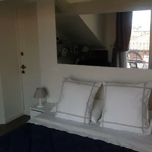 Apartmán Pied A Terre With Terrazza In Center, Milán